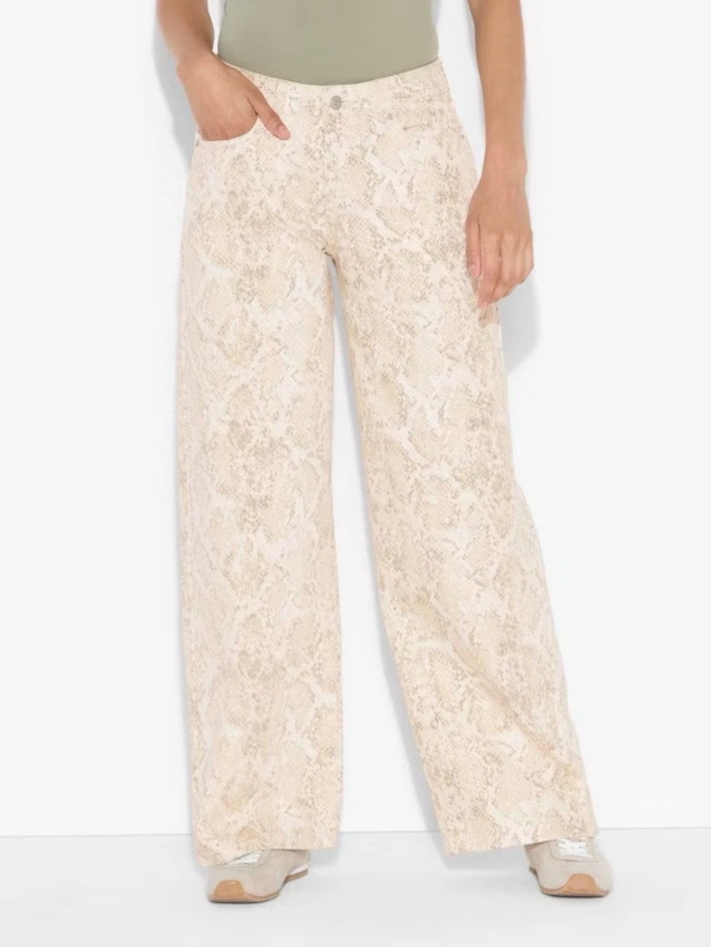 *Final Price* Wild Fable Low Rise Baggy Jeans in Snakeskin Print Pattern Sz 12